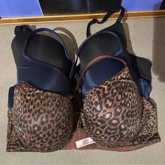 3 gently worn Women's Bras - Picture 1 of 6
